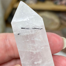 将图像加载到图库查看器中,Black Rutilated Quartz Point #09
