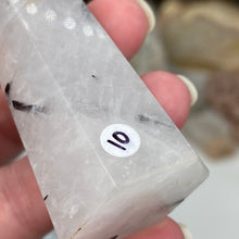 将图像加载到图库查看器中,Black Rutilated Quartz Point #10