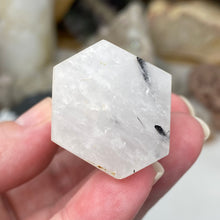 将图像加载到图库查看器中,Black Rutilated Quartz Point #10