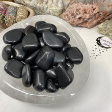 将图像加载到图库查看器中,Shungite Large Tumbles