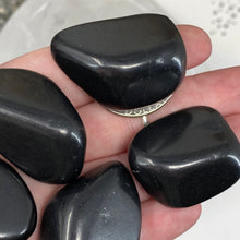 将图像加载到图库查看器中,Shungite X-Large Tumbles