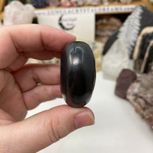 Chargez l'image dans la visionneuse de la galerie, Shungite 1.6" Puffy Hearts