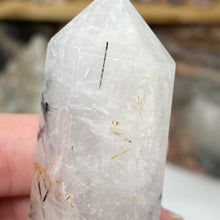 将图像加载到图库查看器中,Black Rutilated Quartz Point #13