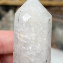 将图像加载到图库查看器中,Black Rutilated Quartz Point #13