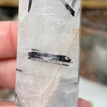 将图像加载到图库查看器中,Black Rutilated Quartz Point #13