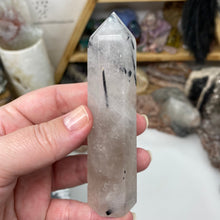 将图像加载到图库查看器中,Black Rutilated Quartz Point #14