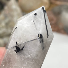 将图像加载到图库查看器中,Black Rutilated Quartz Point #14