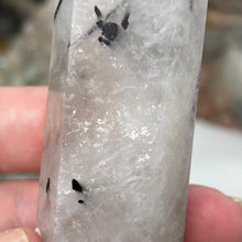 将图像加载到图库查看器中,Black Rutilated Quartz Point #14