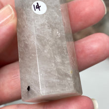 将图像加载到图库查看器中,Black Rutilated Quartz Point #14