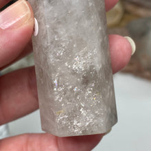 将图像加载到图库查看器中,Black Rutilated Quartz Point #14