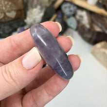 将图像加载到图库查看器中,Fluorite Palm Stone #16