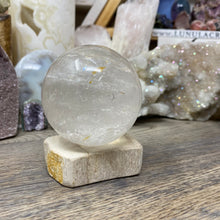 Bild in Galerie-Viewer laden, Petrified Wood Stand #15