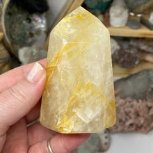 Bild in Galerie-Viewer laden, Yellow Hematoid "Golden Healer" Tower #05