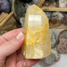 Bild in Galerie-Viewer laden, Yellow Hematoid "Golden Healer" Tower #05