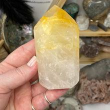 Bild in Galerie-Viewer laden, Yellow Hematoid "Golden Healer" Tower #06
