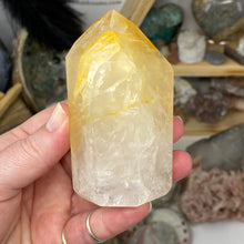 Bild in Galerie-Viewer laden, Yellow Hematoid "Golden Healer" Tower #06