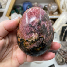 Bild in Galerie-Viewer laden, Rhodonite Large Egg