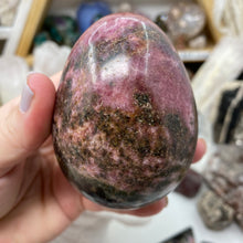 Bild in Galerie-Viewer laden, Rhodonite Large Egg