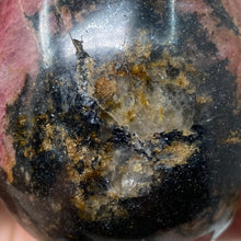 Bild in Galerie-Viewer laden, Rhodonite Large Egg