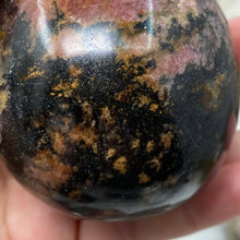 Bild in Galerie-Viewer laden, Rhodonite Large Egg
