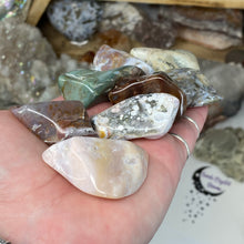 将图像加载到图库查看器中,Ocean Jasper Medium Rough Tumbles