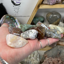 将图像加载到图库查看器中,Ocean Jasper Medium Rough Tumbles