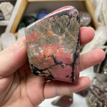 Bild in Galerie-Viewer laden, Rhodonite Freeform #03