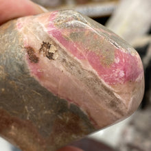 Bild in Galerie-Viewer laden, Rhodonite Freeform #07