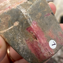 Bild in Galerie-Viewer laden, Rhodonite Freeform #07