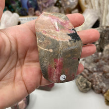 Bild in Galerie-Viewer laden, Rhodonite Freeform #07