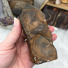 Carica l'immagine nel visualizzatore di Gallery, Tiger Eye Semi Polished Tower #02