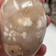 将图像加载到图库查看器中,Flower Agate Palm Stone #04