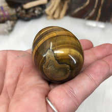 Bild in Galerie-Viewer laden, Tiger Eye Egg