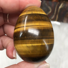 Bild in Galerie-Viewer laden, Tiger Eye Egg
