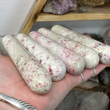 Bild in Galerie-Viewer laden, Cinnabarite 4" Wands