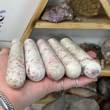 Bild in Galerie-Viewer laden, Cinnabarite 4" Wands