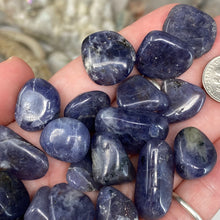 Carica l'immagine nel visualizzatore di Gallery, Iolite X-Small Tumbles