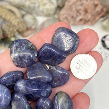 Carica l'immagine nel visualizzatore di Gallery, Iolite X-Small Tumbles