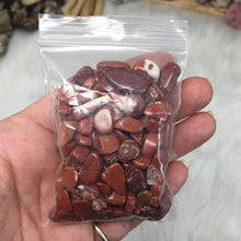 将图像加载到图库查看器中,<transcy>红碧玉砾石</transcy>