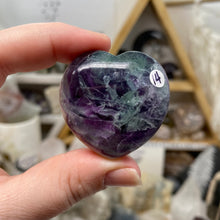 Chargez l'image dans la visionneuse de la galerie, Fluorite 40mm Hearts