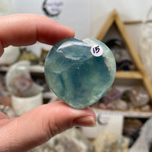 Chargez l'image dans la visionneuse de la galerie, Fluorite 40mm Hearts