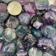 Bild in Galerie-Viewer laden, Fluorite 30mm Hearts