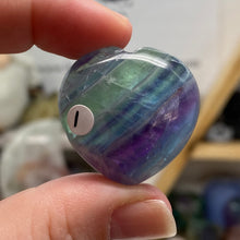 Bild in Galerie-Viewer laden, Fluorite 30mm Hearts
