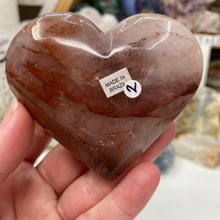 Chargez l'image dans la visionneuse de la galerie, Red Hematoid "Fire Quartz" Heart #02