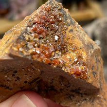 Chargez l'image dans la visionneuse de la galerie, Vanadinite #07 with Dendrites
