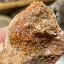 Bild in Galerie-Viewer laden, Vanadinite #10 with Barite