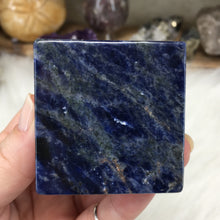 将图像加载到图库查看器中,Sodalite Pyramid