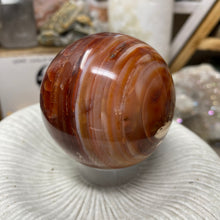 Bild in Galerie-Viewer laden, Carnelian 61mm / 2.43" Sphere #1