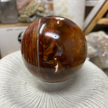 Bild in Galerie-Viewer laden, Carnelian 61mm / 2.43" Sphere #1