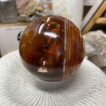 Bild in Galerie-Viewer laden, Carnelian 61mm / 2.43" Sphere #1